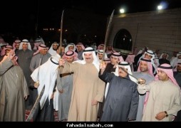  الشيخ فهد سالم العلي الصباح خلال حفل عشاء اقامه على شرفه مركز هادي العنزي 